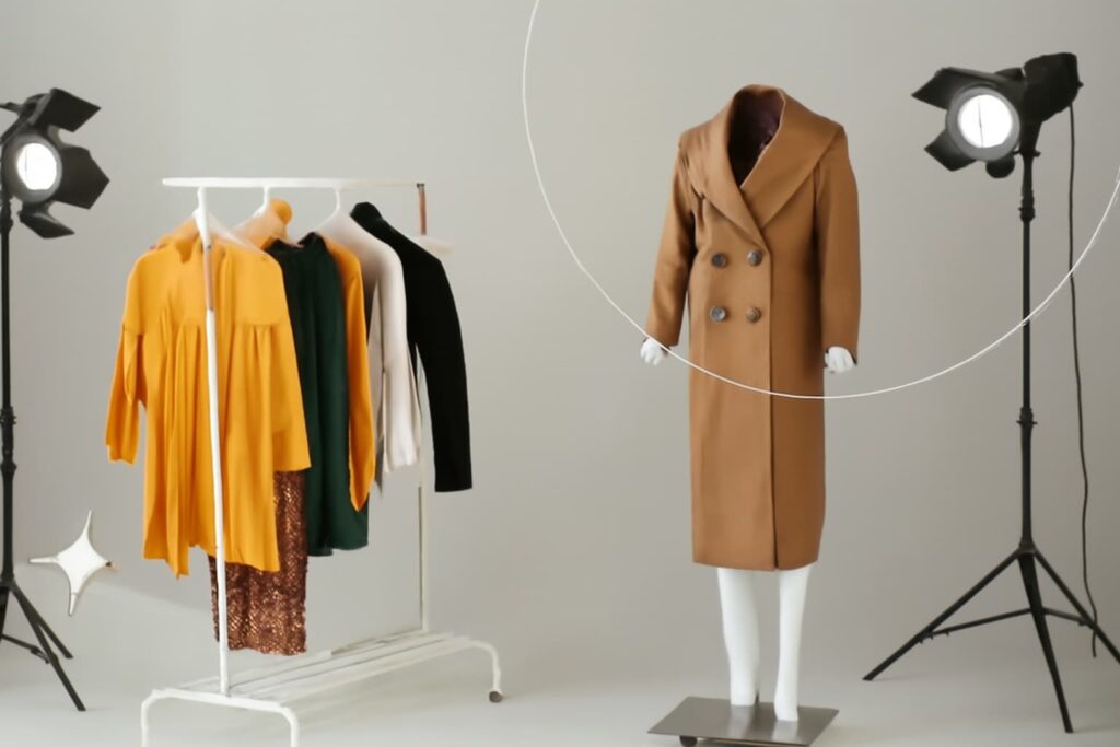 Bottom Jaoint on Ghost Mannequin